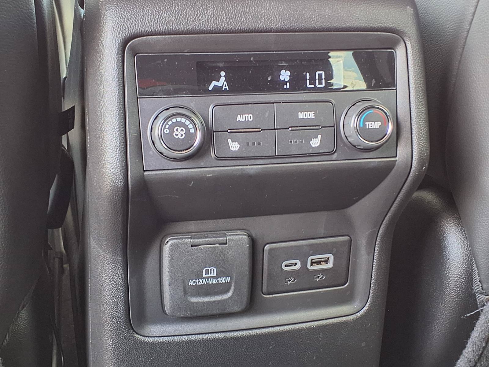 Certified 2023 GMC Acadia AT4 w/ Technology Package AWD/4WD image 18