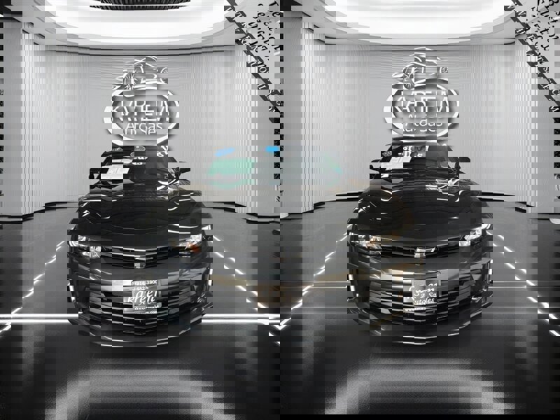 Used 2018 Chevrolet Camaro LS image 2