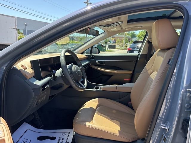Used 2024 Hyundai Sonata Limited FWD image 12