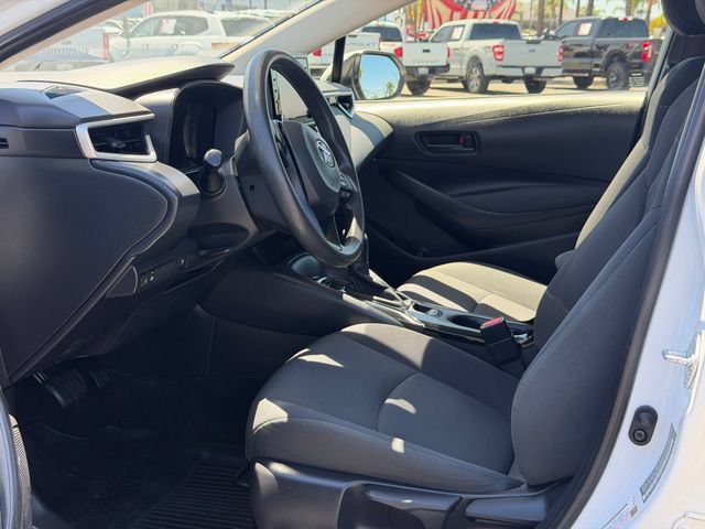 Used 2022 Toyota Corolla LE FWD image 14