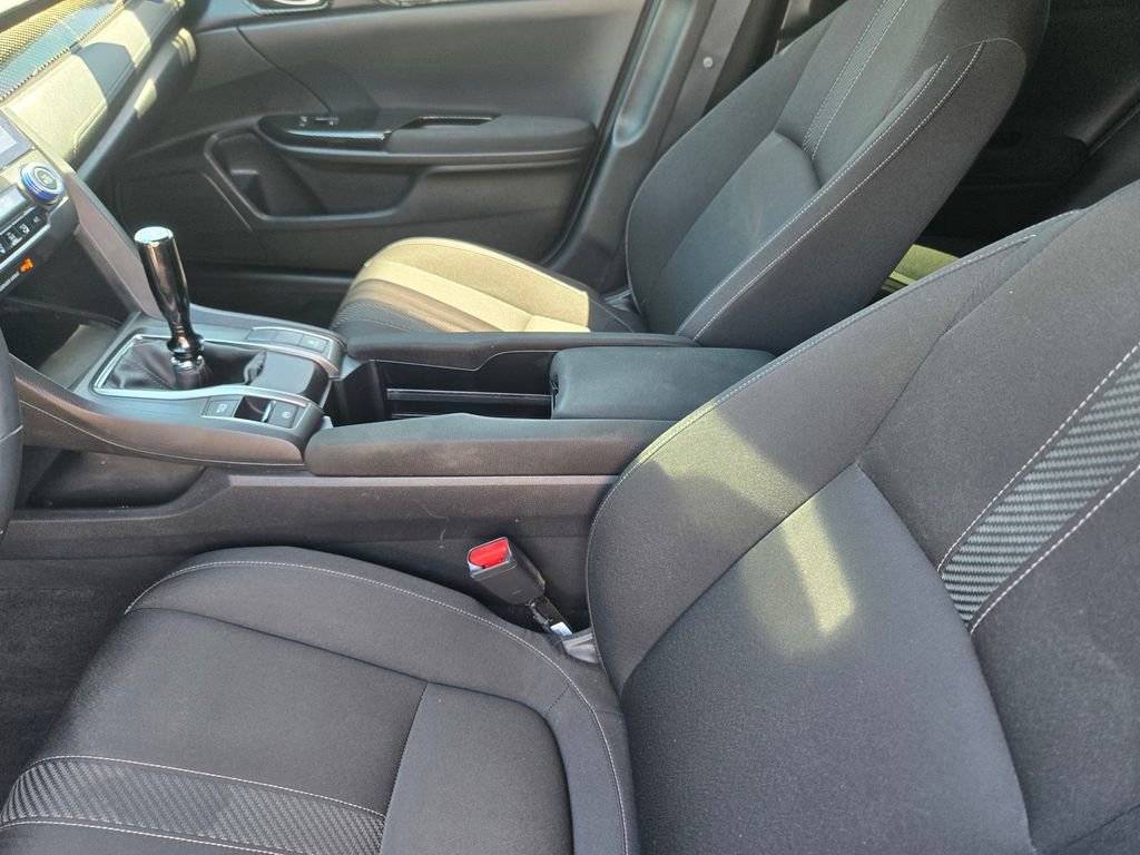 Used 2018 Honda Civic Sport image 12