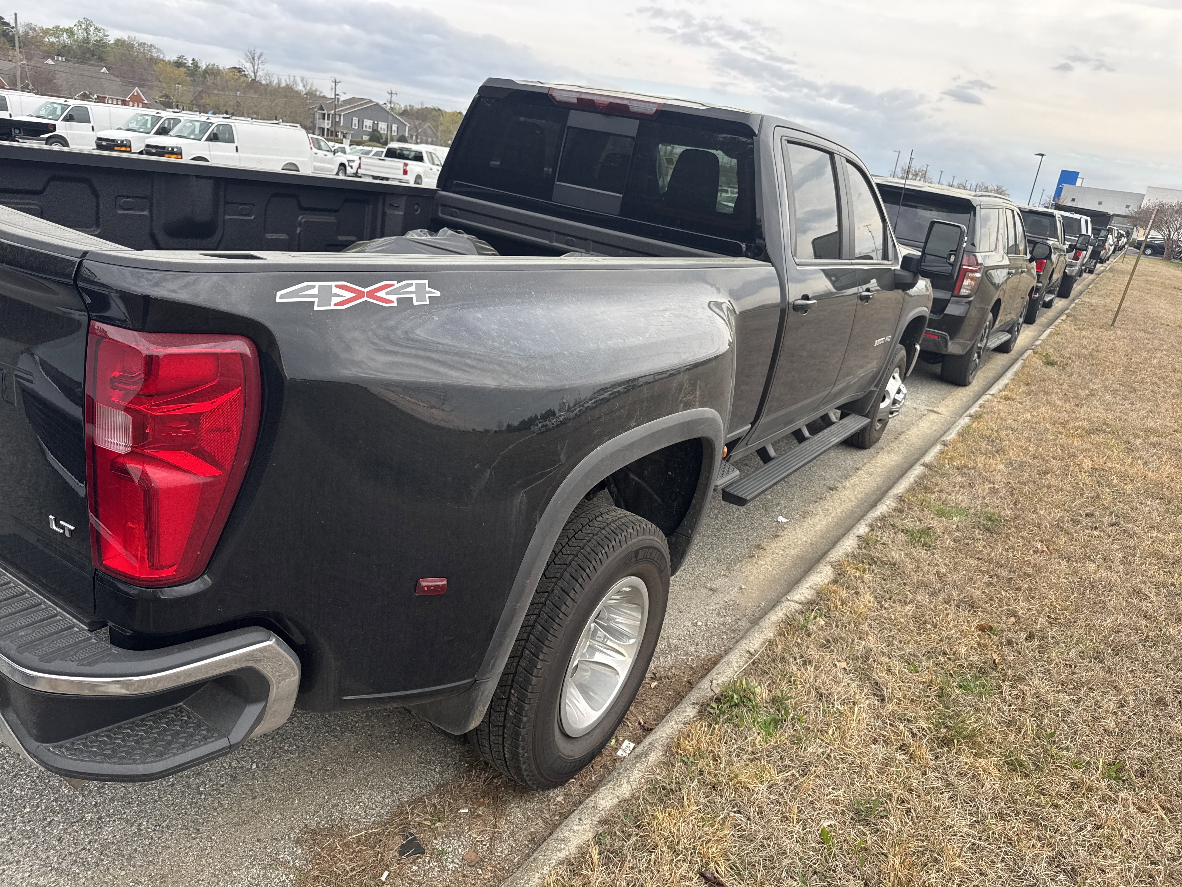 Certified 2026 Chevrolet Silverado 3500 LT w/ Safety Package image 10