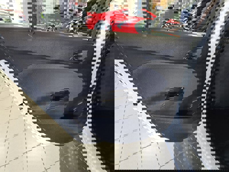 Used 2018 Chevrolet Cruze LT image 10