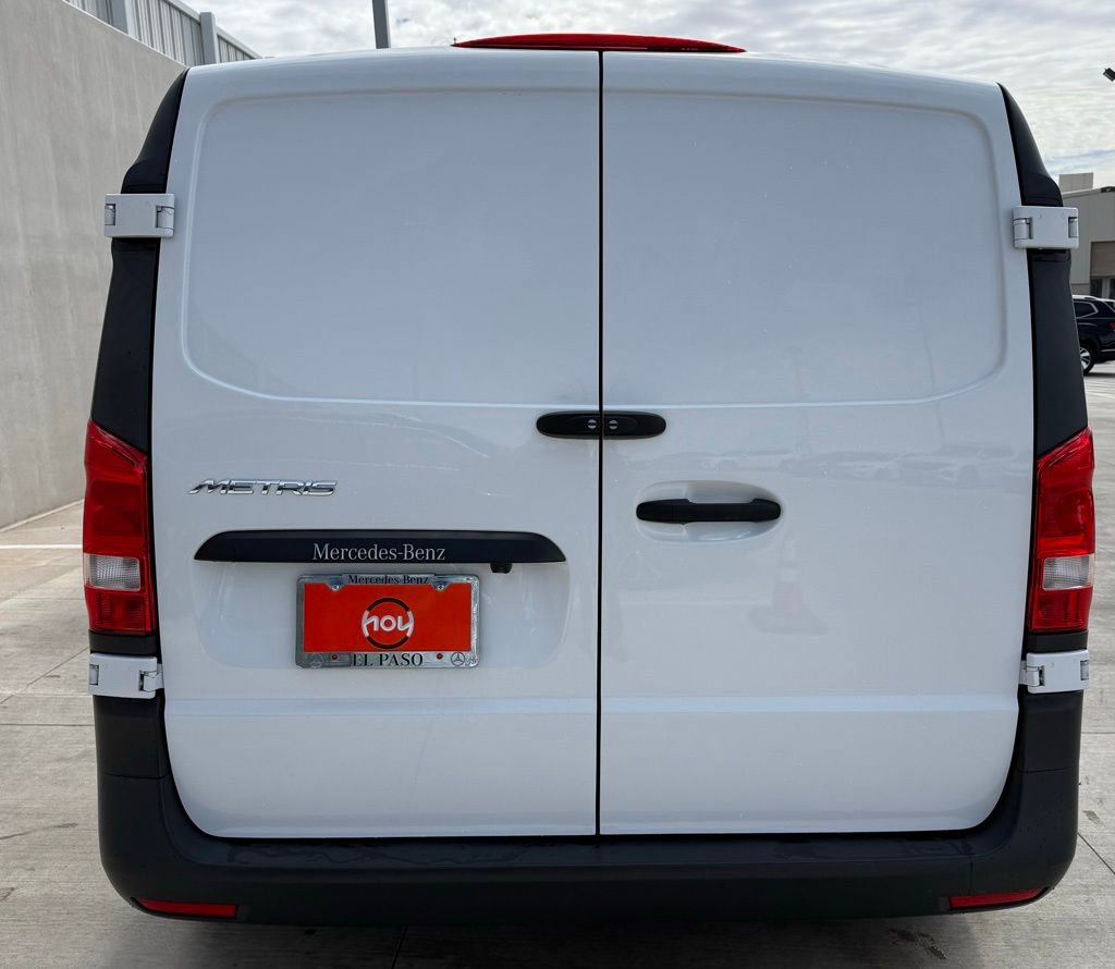 Used 2023 Mercedes-Benz Metris image 8
