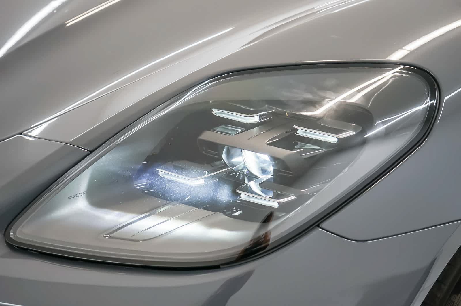 Certified 2025 Porsche Panamera RWD image 15