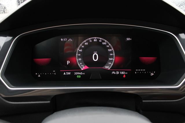 Certified 2023 Volkswagen Tiguan SE R-Line image 11