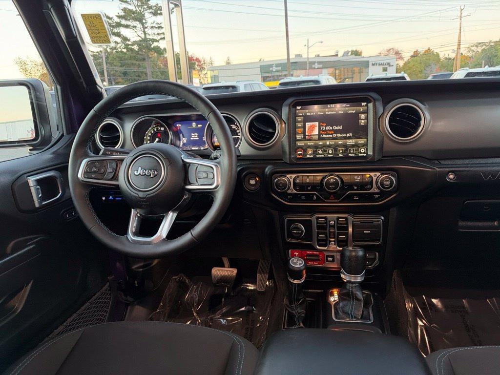 Used 2023 Jeep Wrangler Unlimited Rubicon 4xe w/ Cold Weather Group AWD/4WD image 13