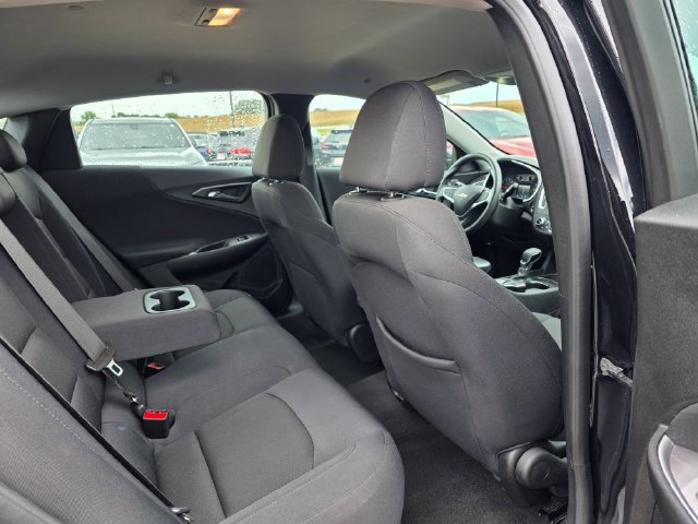 Used 2025 Chevrolet Malibu LT FWD image 12