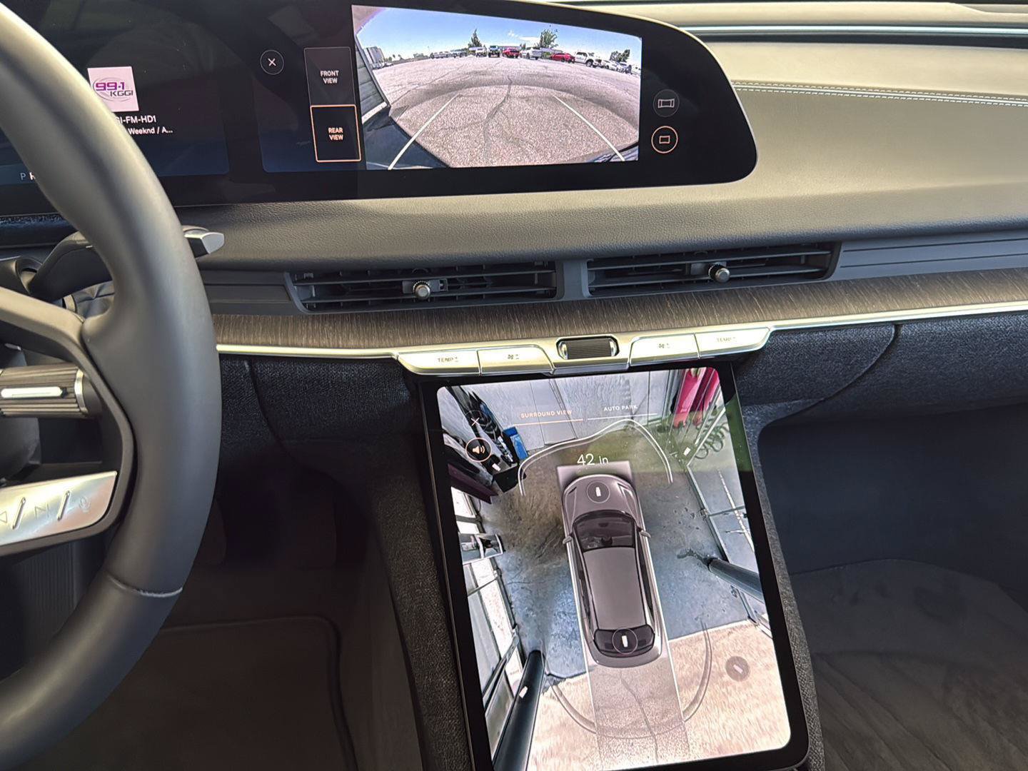 Used 2023 Lucid Air Touring AWD/4WD image 18