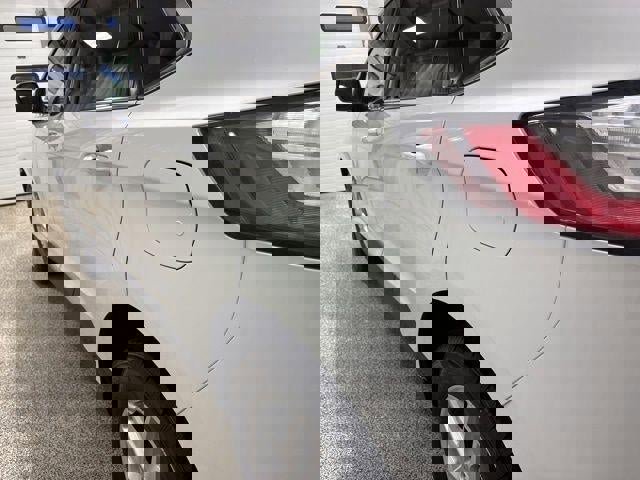 Used 2022 Ford Edge SEL AWD/4WD image 11