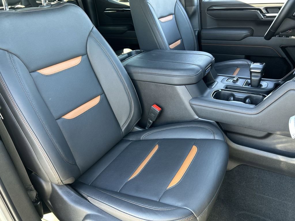 Used 2025 GMC Sierra 1500 AT4 w/ Technology Package image 27