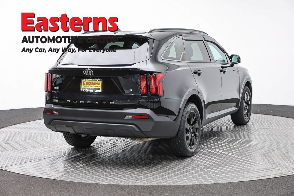 Used 2021 Kia Sorento S w/ Panoramic Sunroof Package AWD/4WD image 5