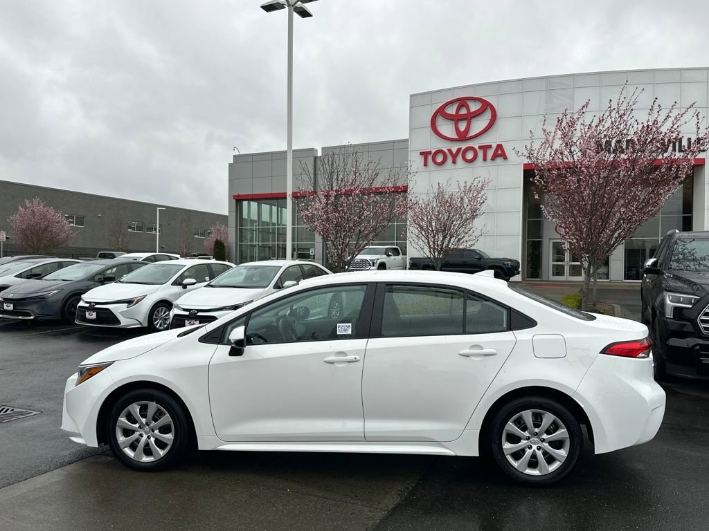 Certified 2025 Toyota Corolla LE image 2