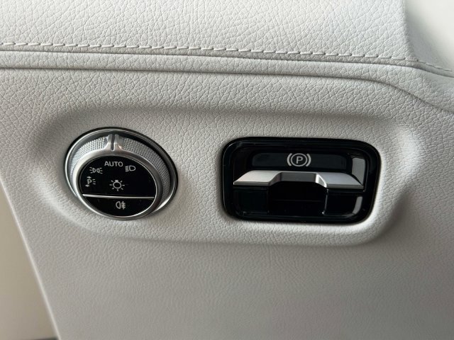Certified 2023 Mercedes-Benz EQS AMG 4MATIC image 20