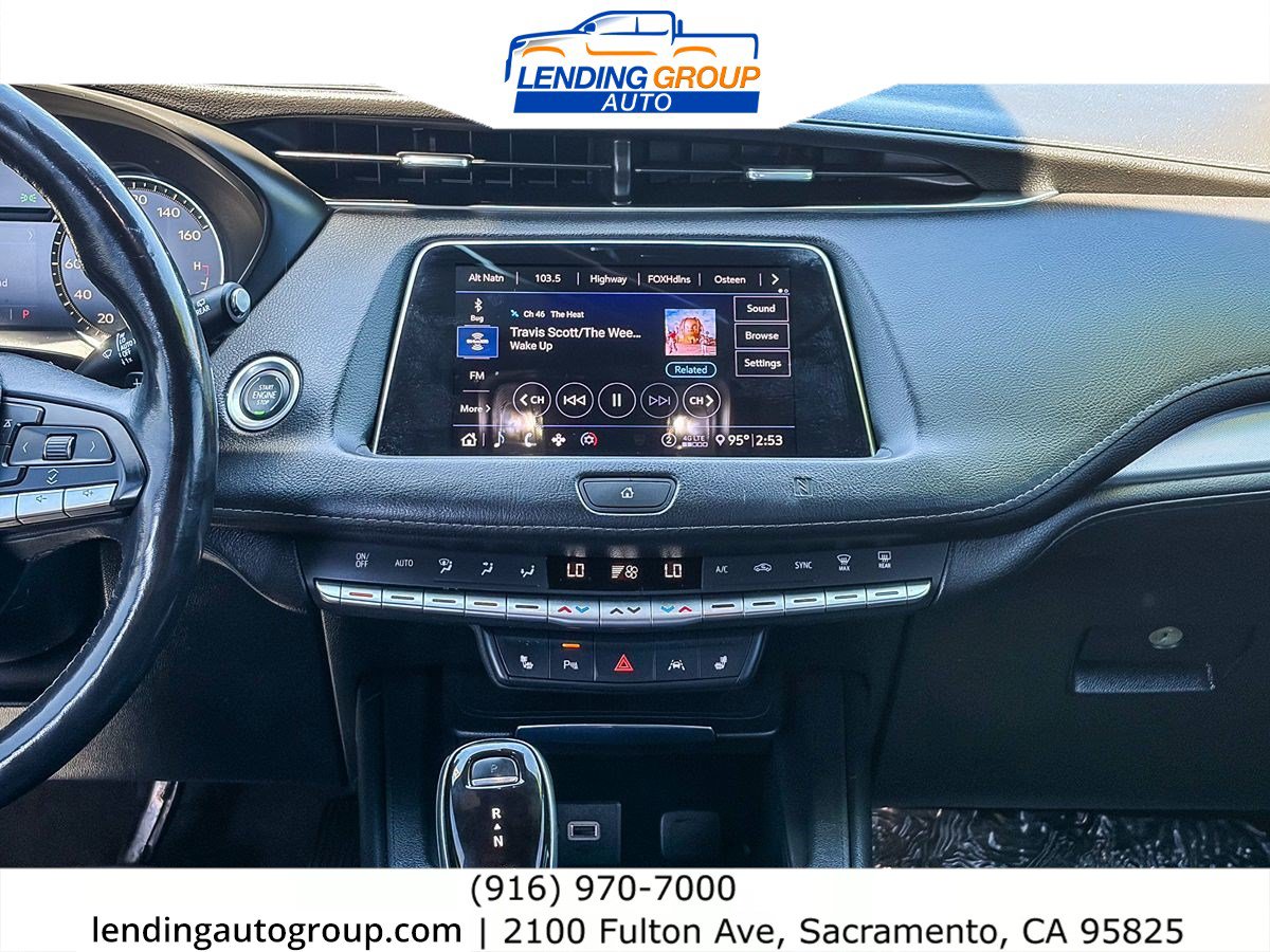 Used 2020 Cadillac XT4 Premium Luxury w/ Cold Weather Package FWD image 12