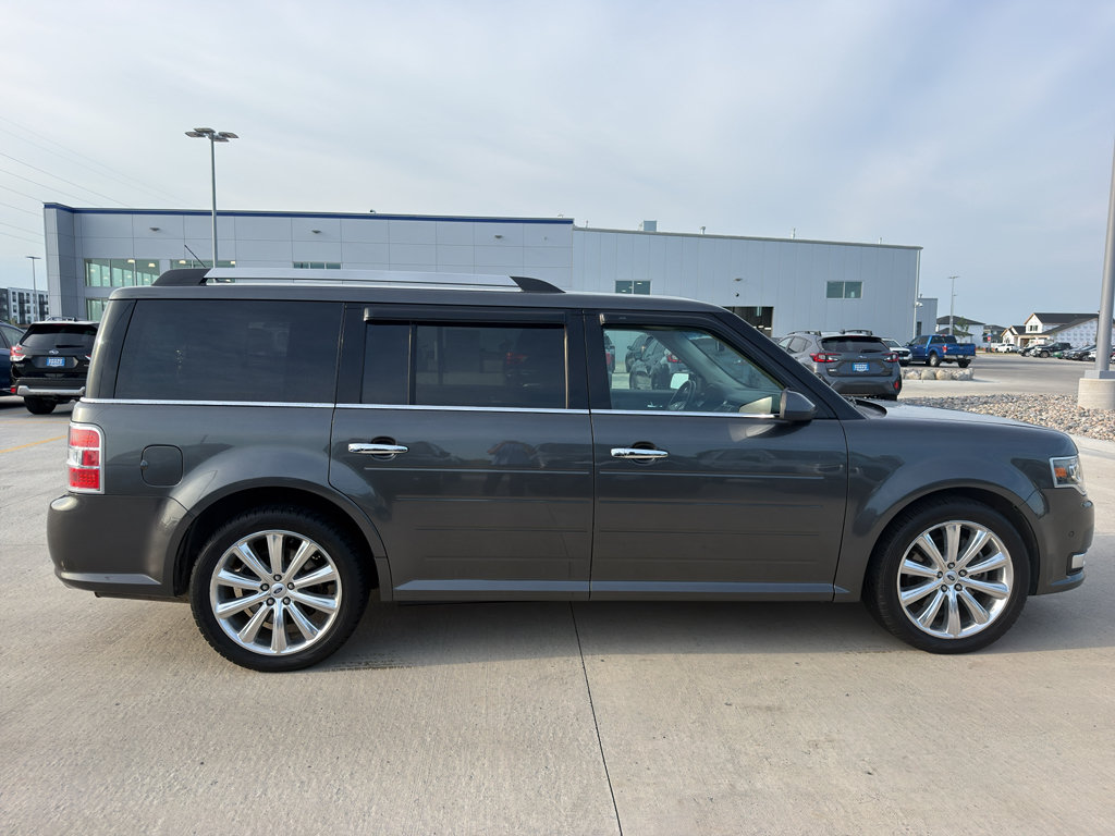Used 2019 Ford Flex Limited w/ Equipment Group 303A AWD/4WD image 4