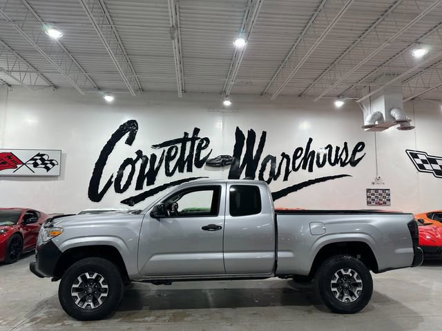 Used 2021 Toyota Tacoma SR AWD/4WD image 2