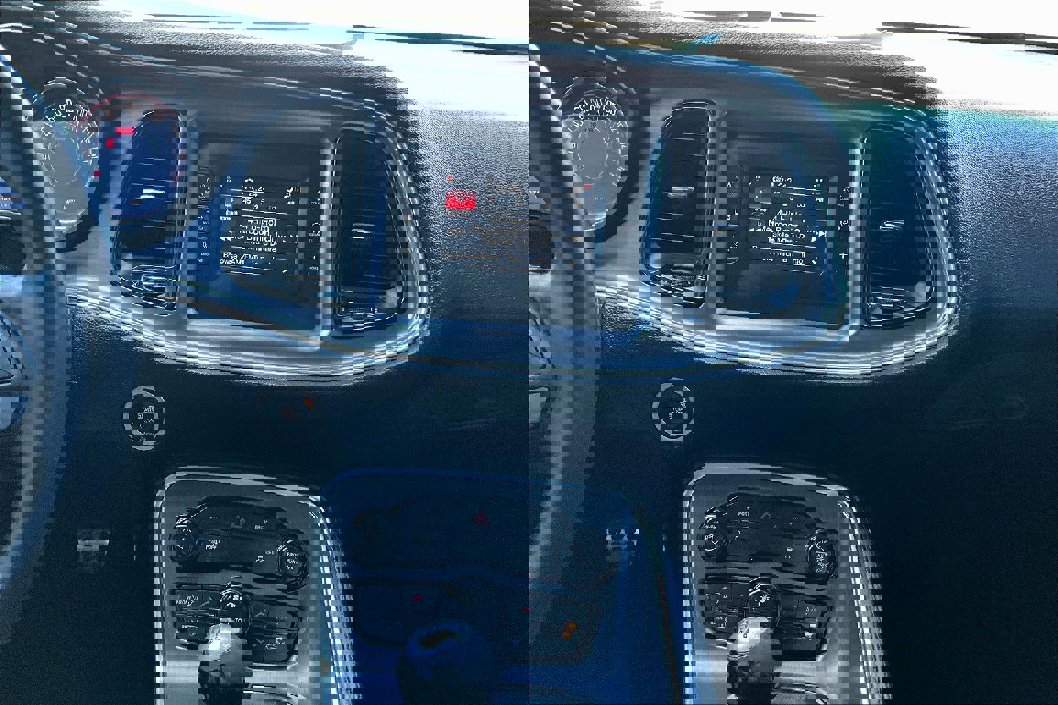 Used 2015 Dodge Challenger R/T w/ Quick Order Package 22B R/T image 6