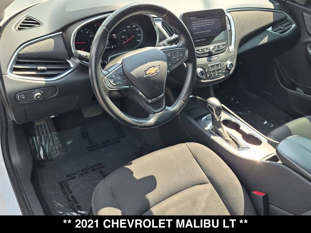 Used 2021 Chevrolet Malibu LT w/ Sport Edition FWD image 2