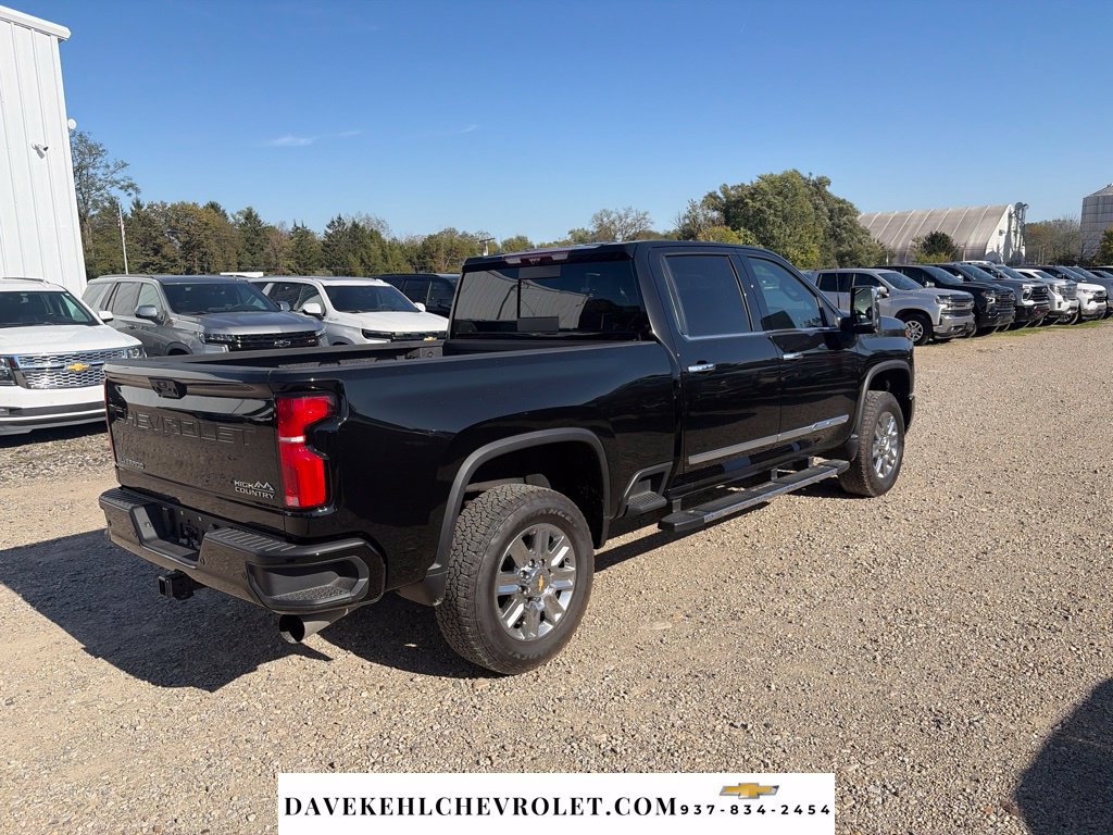 Used 2026 Chevrolet Silverado 2500 High Country w/ High Country Premium Package AWD/4WD image 6