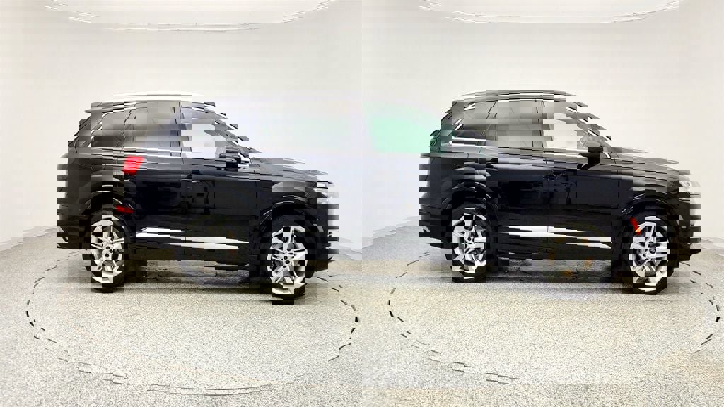 Used 2019 Audi Q7 3.0T Prestige image 4