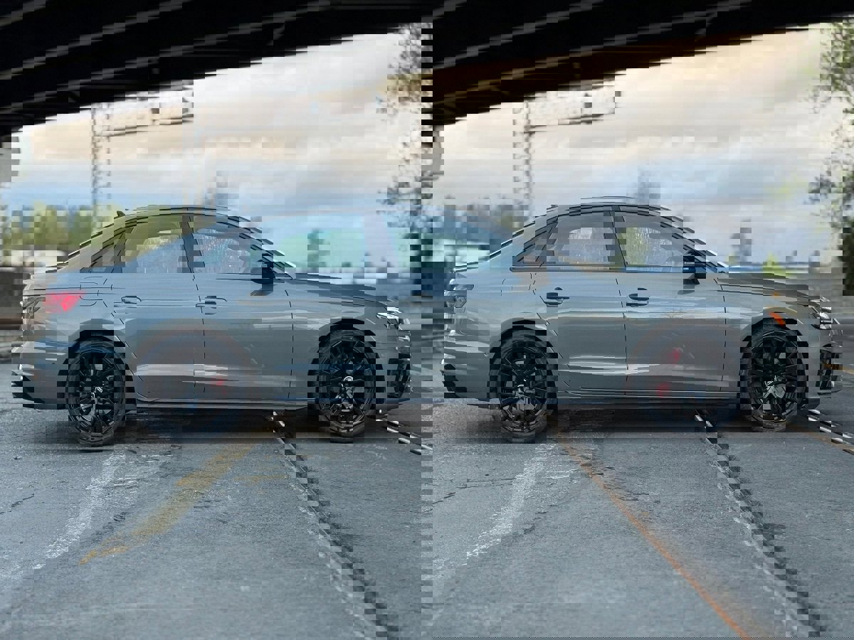 Used 2023 Audi S4 Prestige image 2