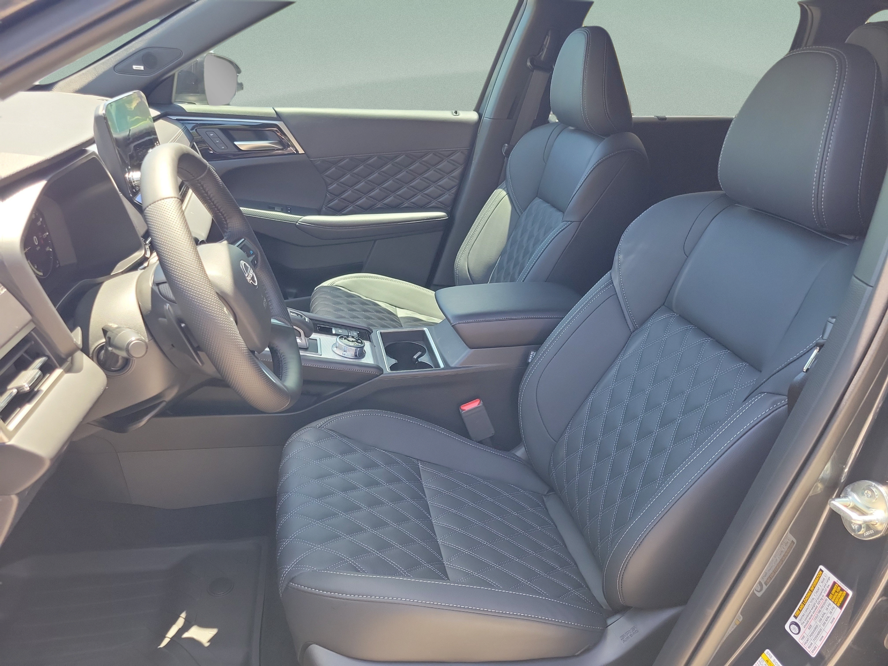 New 2026 Nissan Rogue Platinum AWD/4WD image 17