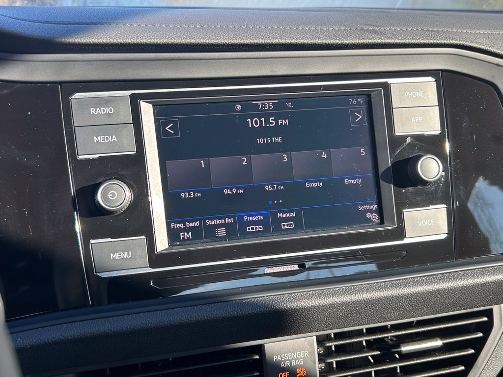 Certified 2024 Volkswagen Jetta Sport FWD image 27