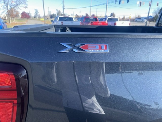 Used 2021 GMC Sierra 1500 SLT w/ SLT Premium Package image 10