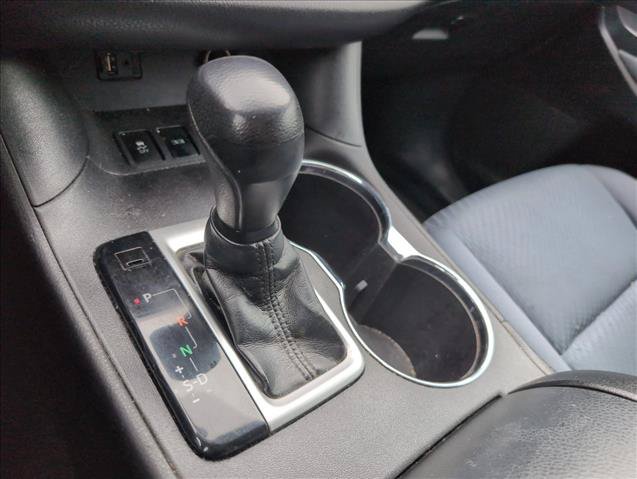 Used 2014 Toyota Highlander LE FWD image 15