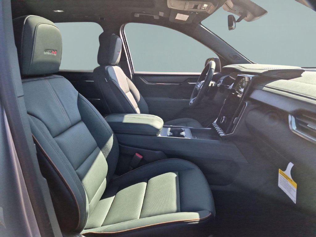 New 2026 GMC Acadia AT4 w/ Luxury Package AWD/4WD image 29