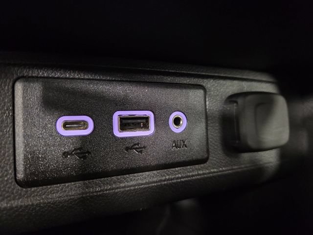 Used 2023 Buick Encore GX Select FWD image 26