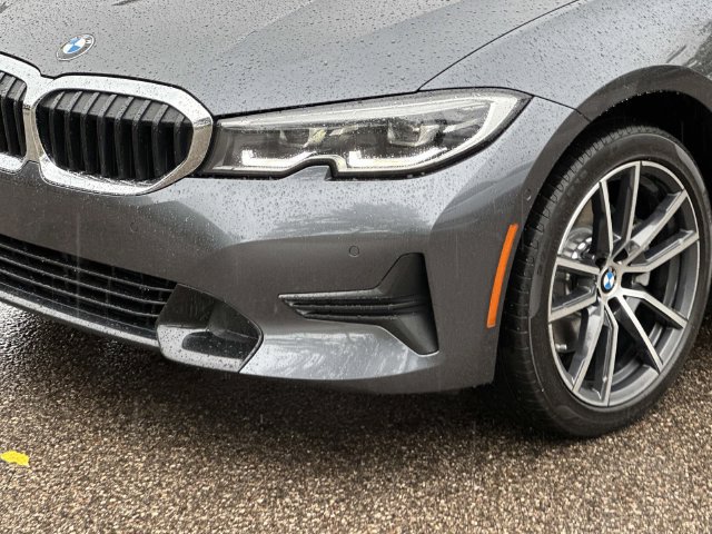 Used 2022 BMW 330i xDrive Sedan w/ Driving Assistance Package AWD/4WD image 12