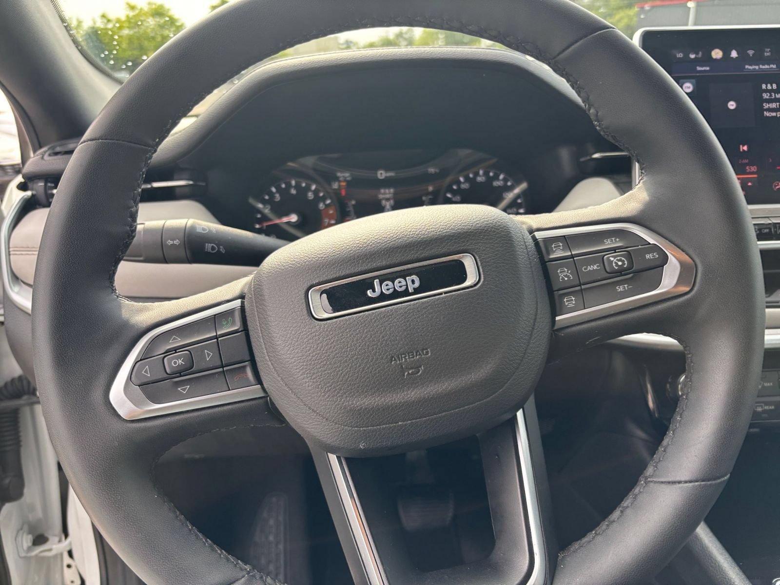 Used 2025 Jeep Compass Limited AWD/4WD image 28