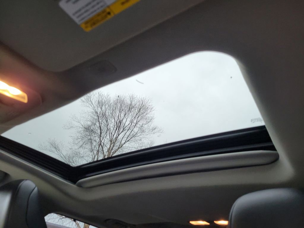 Used 2023 Toyota Highlander XLE image 40