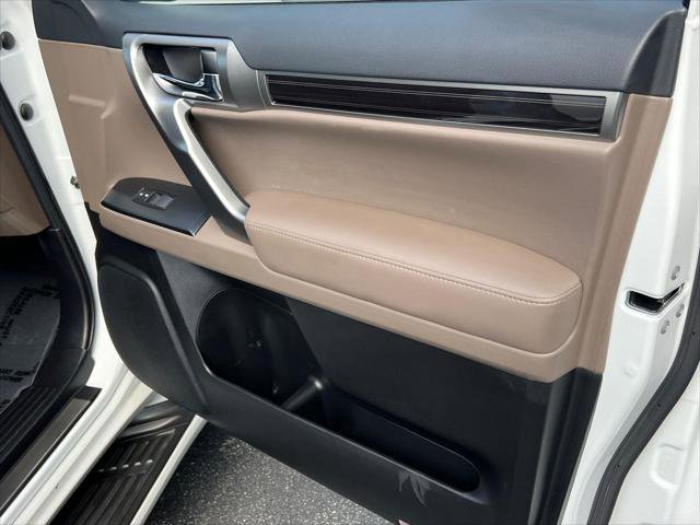 Certified 2023 Lexus GX 460 Premium w/ Premium Plus Package image 15