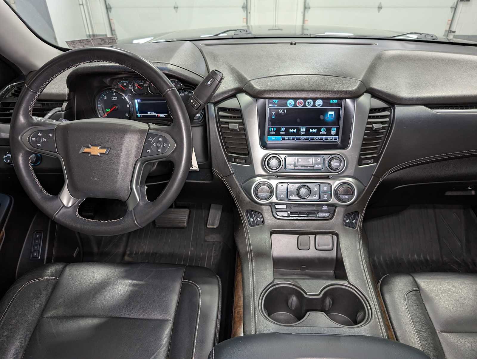 Used 2019 Chevrolet Tahoe LT w/ RST Edition AWD/4WD image 17