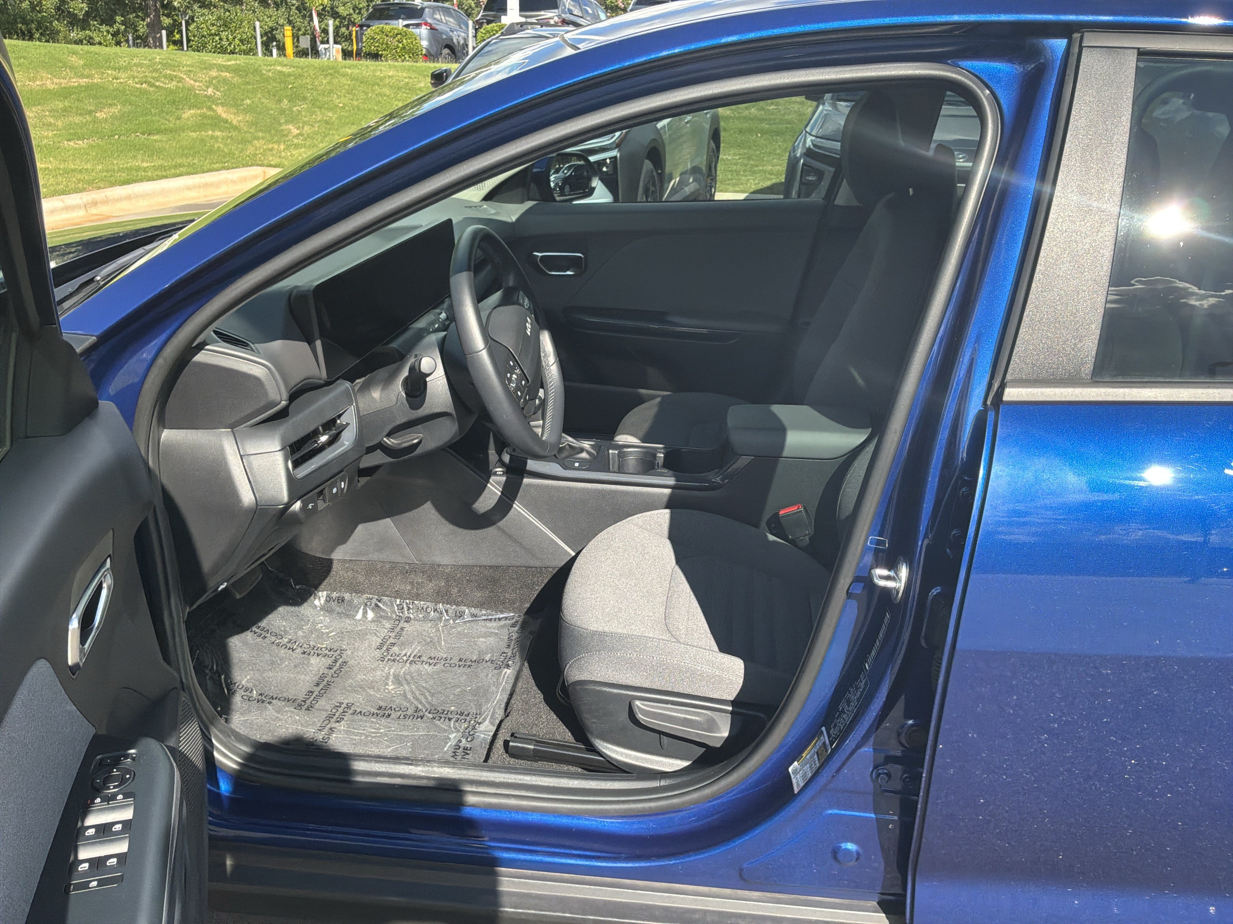 Used 2025 Kia K4 EX FWD image 16
