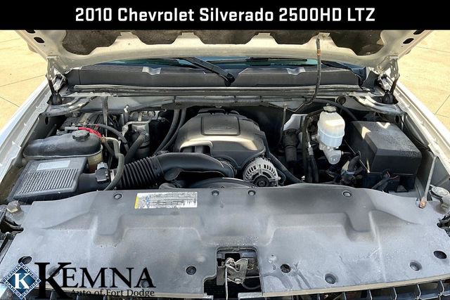 Used 2010 Chevrolet Silverado 2500 LTZ w/ Convenience Package image 32