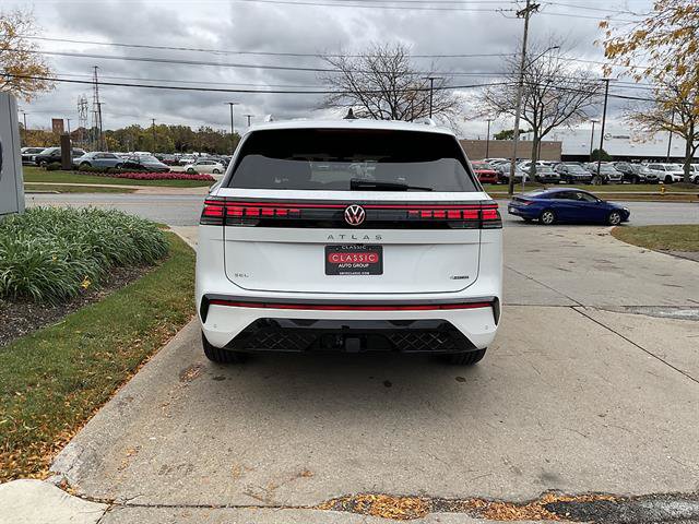 New 2027 Volkswagen Atlas SEL R-Line AWD/4WD image 4