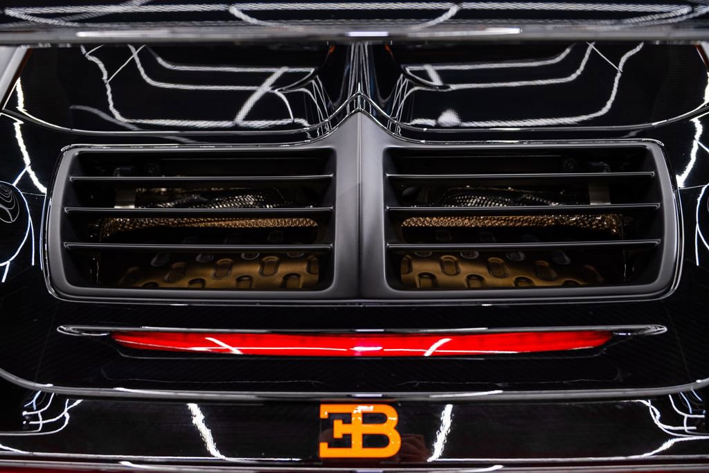 Used 2023 Bugatti Chiron Pur Sport image 34