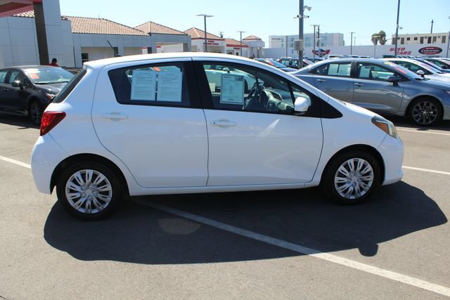 Used 2016 Toyota Yaris L FWD image 38