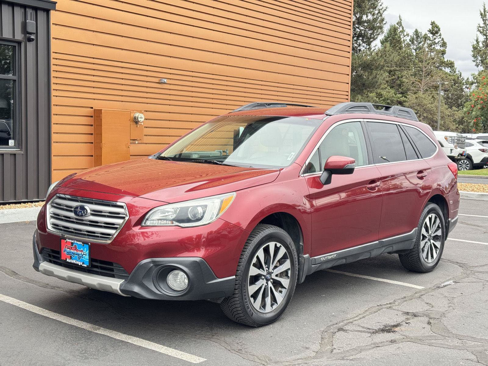 Used 2016 Subaru Outback 2.5i Limited w/ Popular Package #4