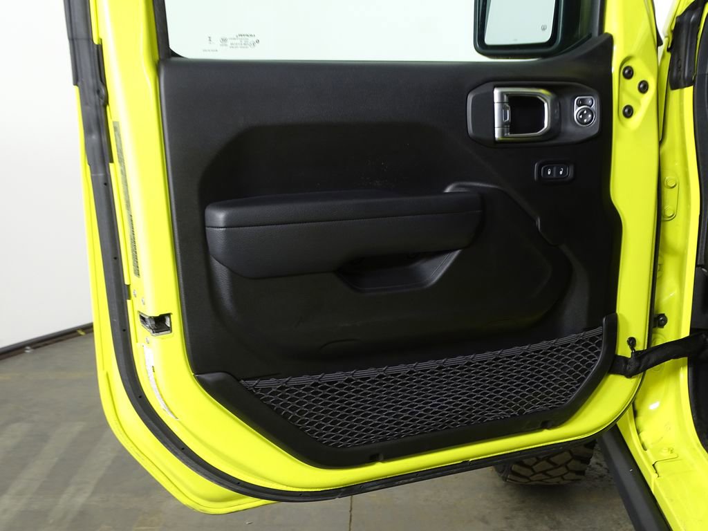Used 2023 Jeep Wrangler Willys image 14