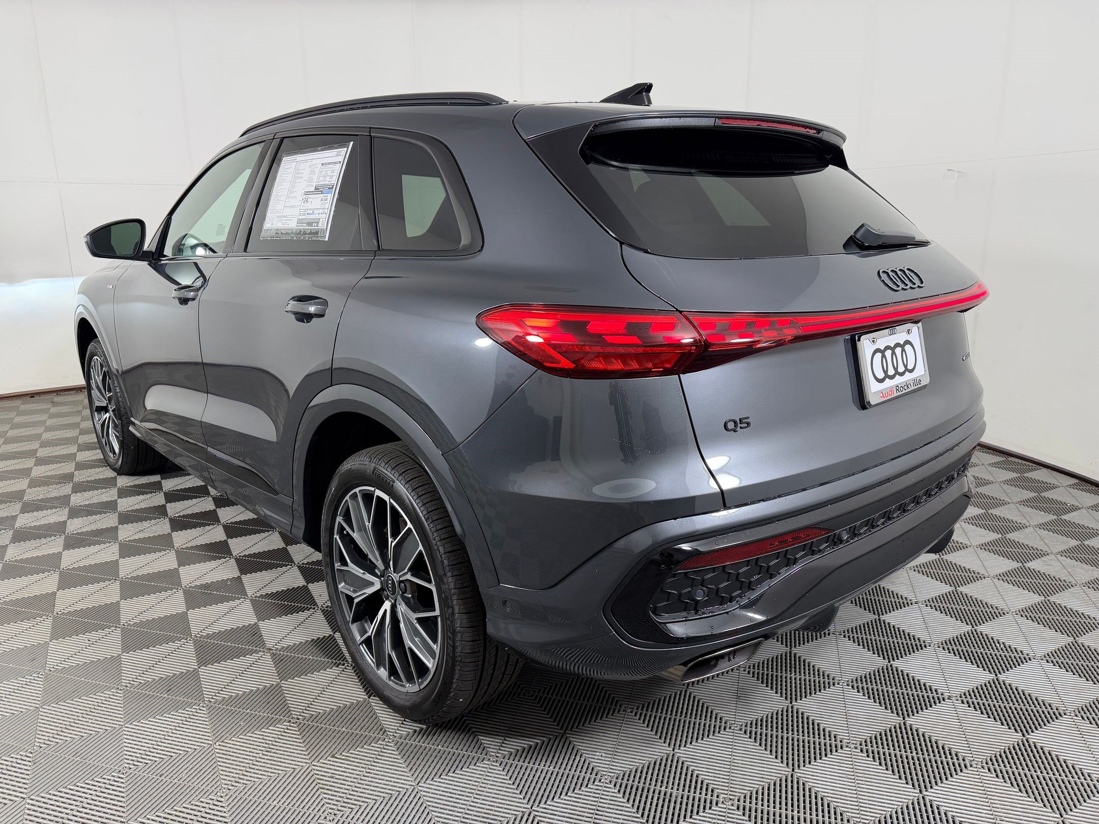 New 2026 Audi Q5 Premium Plus AWD/4WD image 3