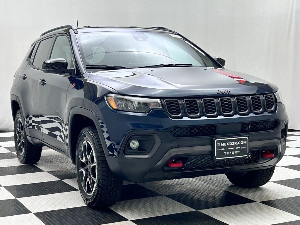 New 2026 Jeep Compass Trailhawk AWD/4WD image 2