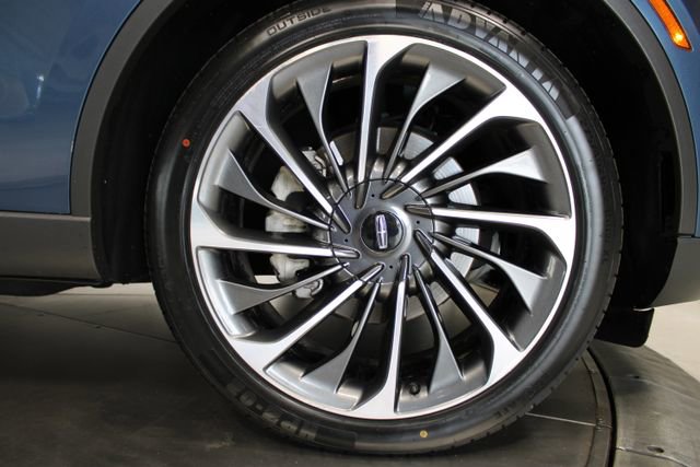 Used 2020 Lincoln Aviator Reserve w/ Equipment Group 202A image 40