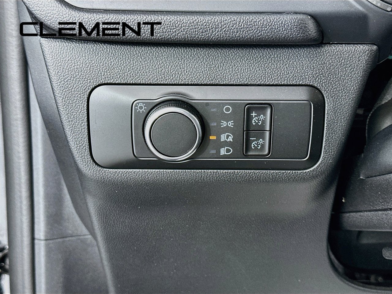 Used 2025 Ford Escape Active AWD/4WD image 14