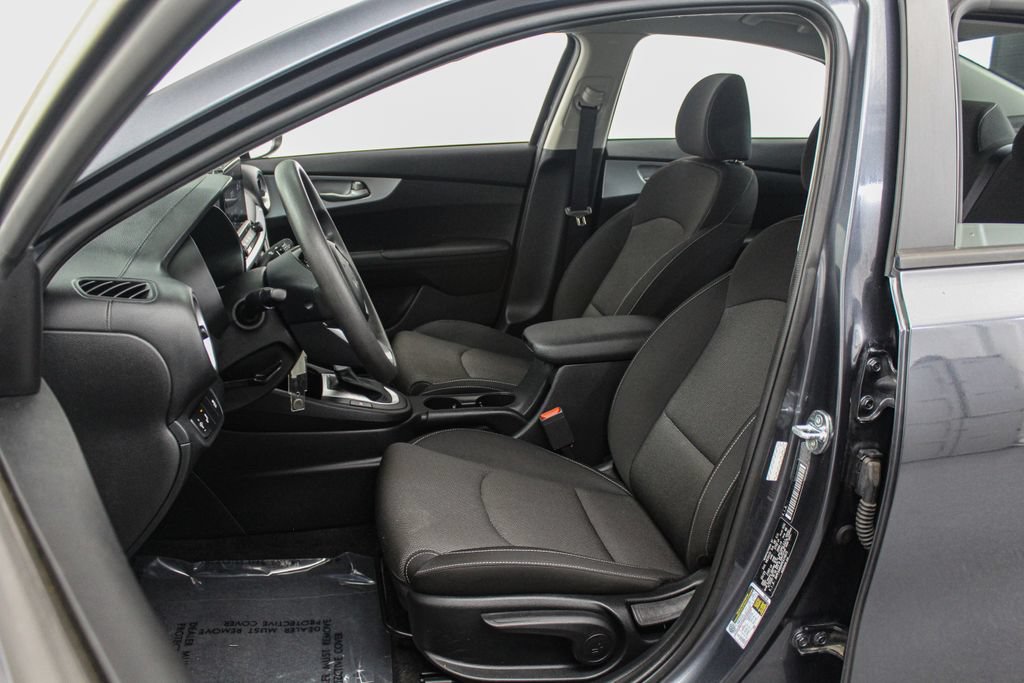 Used 2023 Kia Forte LXS w/ LXS Technology Package FWD image 15