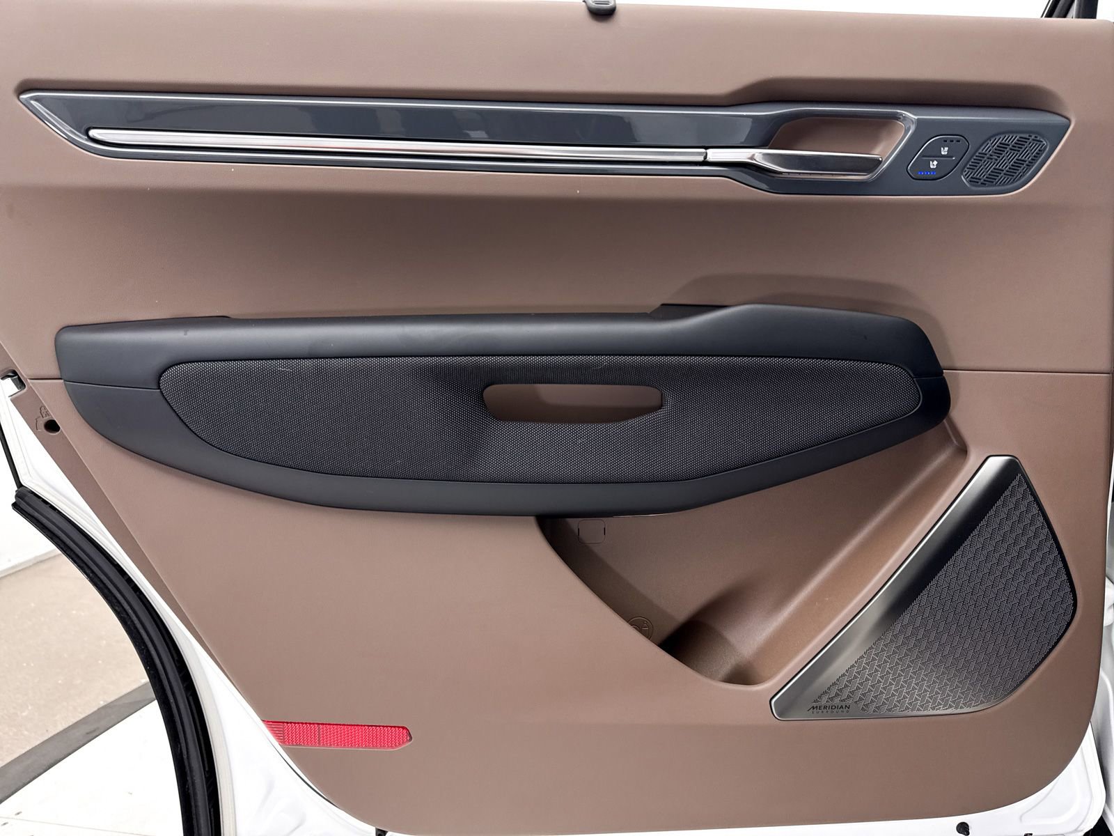 Used 2024 Kia EV9 GT-Line image 34